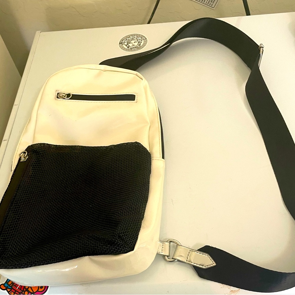 Crossbody bag